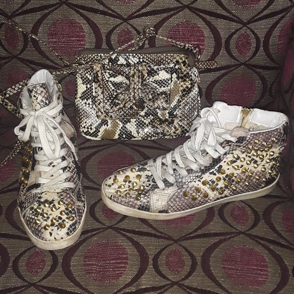 Steve Madden - Picture 2 of 4